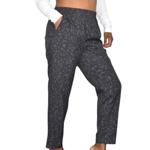 Gap Runaround Ankle Pant Black Leopard Tapered PullOn Elastic Lightweight Medium